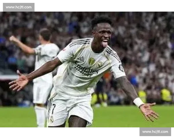 亚马尔遭炮轰引德比冲突：别学维尼修斯，梅西从不说皇马盗窃